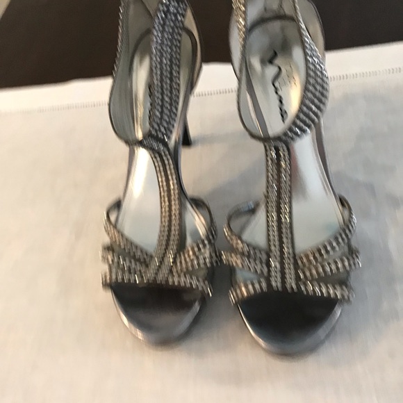 Rhinestone t-strap heeled sandal - Picture 2 of 4